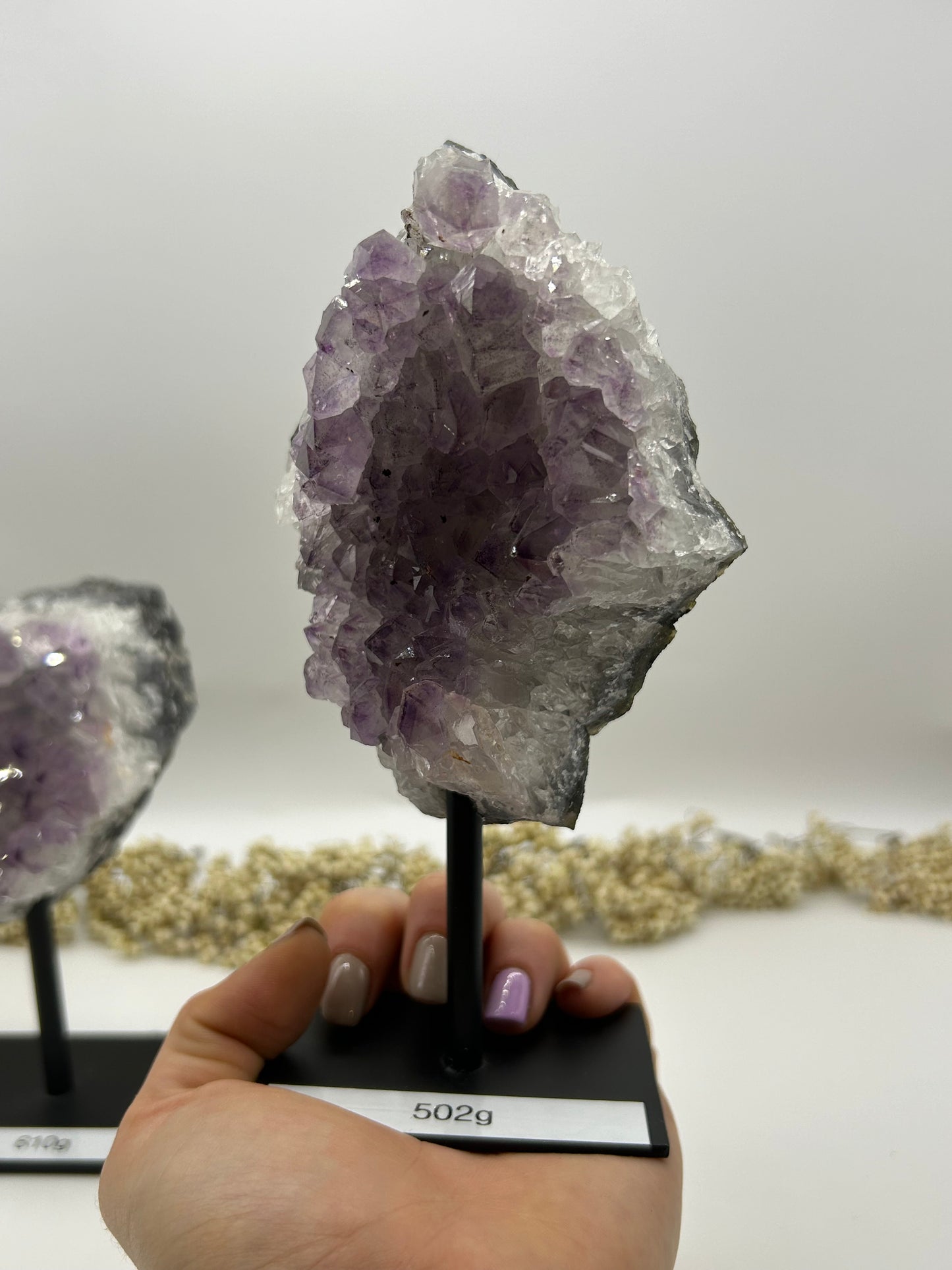 Amethyst auf Metallständer