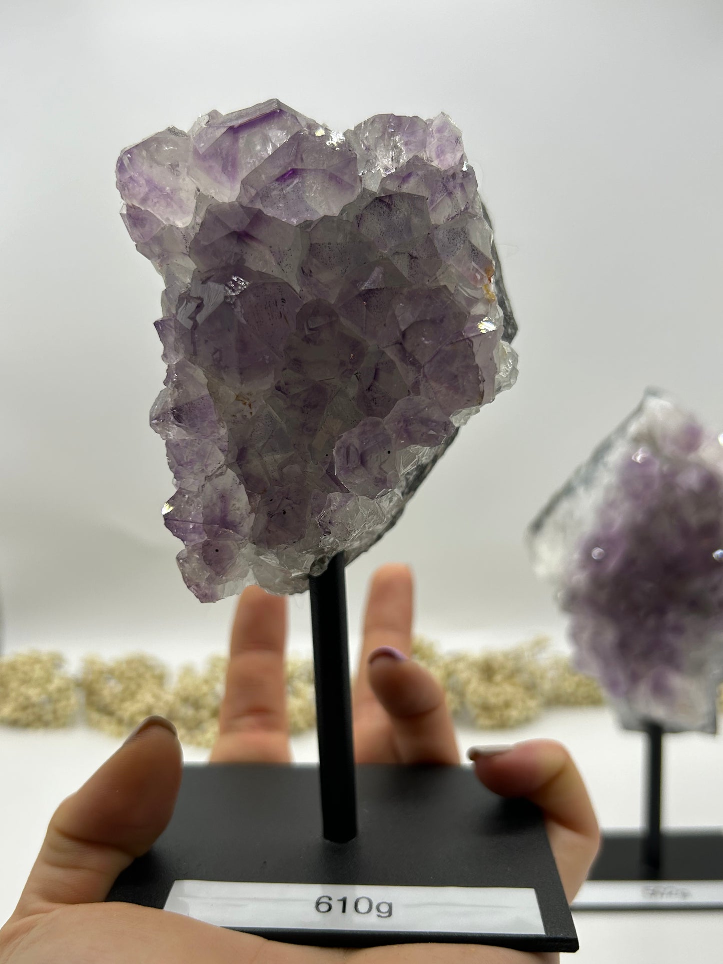Amethyst auf Metallständer