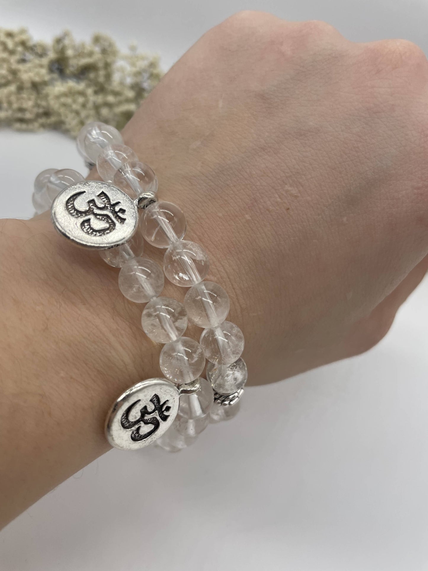 Armband Bergkristall elastisch mit Om