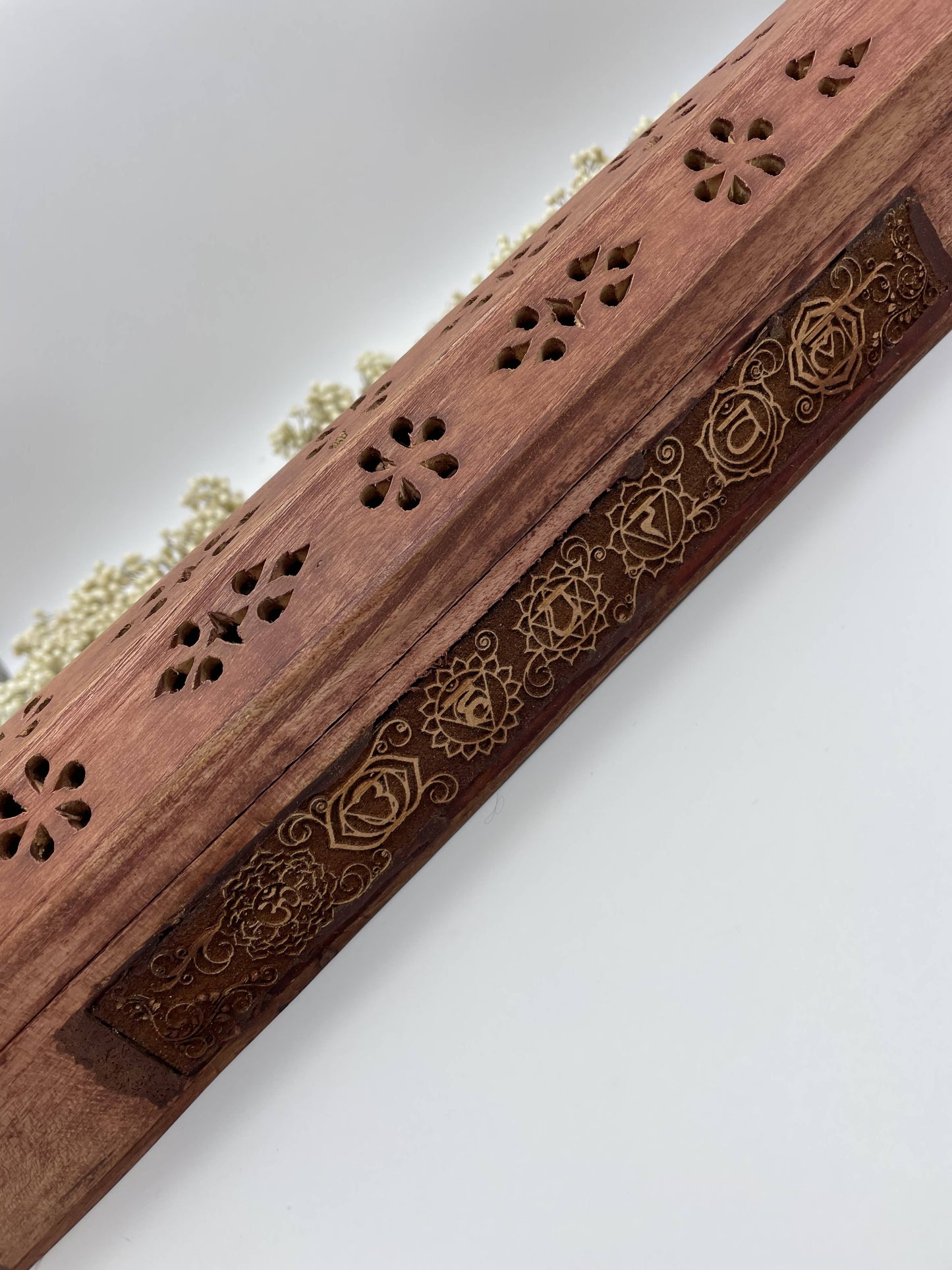 Kistchen-Halter Räucherstäbchen 7 Chakren