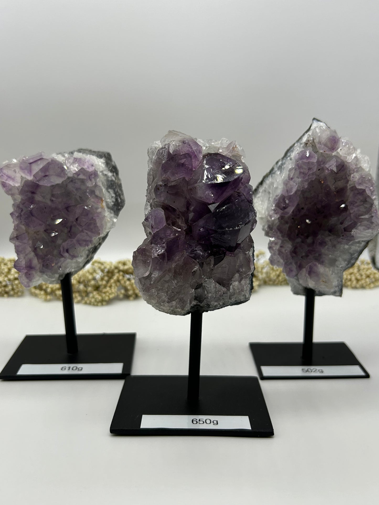 Amethyst auf Metallständer