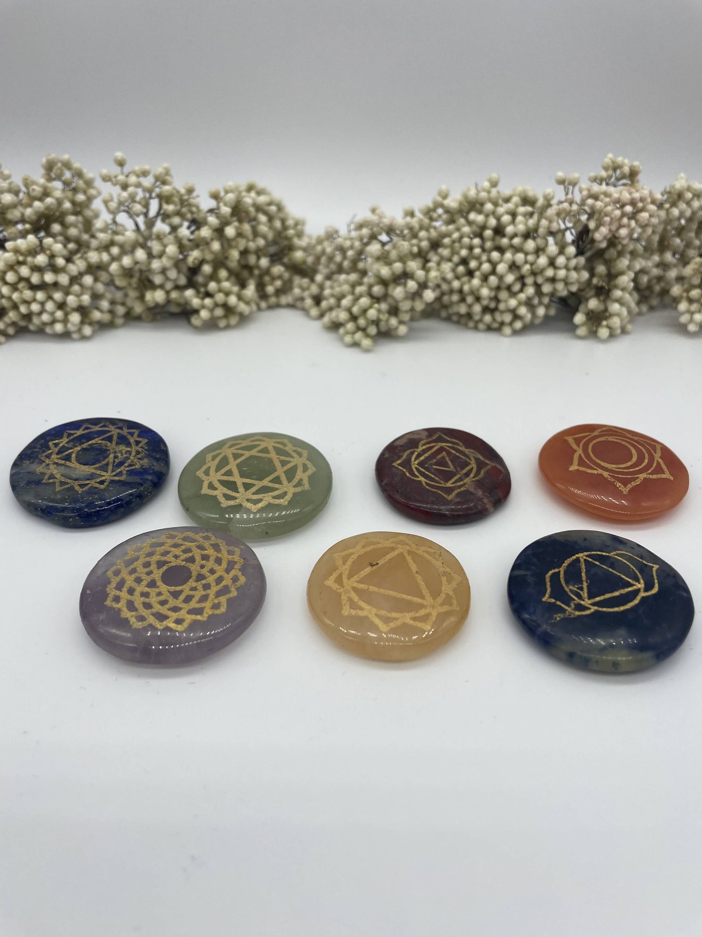 Edelstein Set 7 Chakra Symbolsteine rund